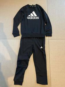 新品タグ付き アディダス セットアップ 子供 長袖　130 黒 adidas キッズ　ジャージ 上下セット 部屋着　スポーツ ジュニア スポーツ