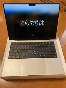 美品　Apple Macbook Pro M3 14inch シルバー　memory 8GB strage 512GB