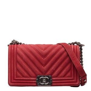 シャネル ボーイ シャネル ココマーク チェーン ショルダーバッグ レッド シルバー スウェード レディース CHANEL 【中古】