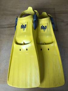 USED(中古)　SAS ダイビングフィン　サイズ22-25