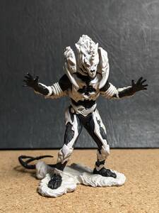 ☆モンスターX（ゴジラFINAL WARS）：トレーディングフィギュア☆バンダイ☆「HG ゴジラ11」☆組立済み・美品☆モンスターエックス☆