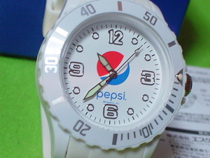 珍品　デザイン　ノベルティー　PEPSI　腕時計　ホワイト　ケース付　未使用品