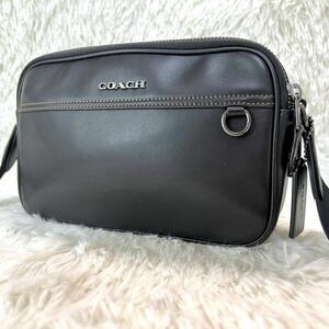 未使用級●COACH コーチ グラハム メンズ ダブルジップ 2室 ショルダーバッグ カメラ 斜め掛け クロスボディ レザー 黒 本革 ビジネス