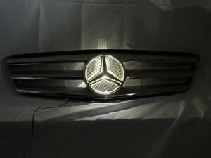 Mercedes-Benz■W204(Cクラス)アバンギャルド純正フロントグリル■イルミ付き.②