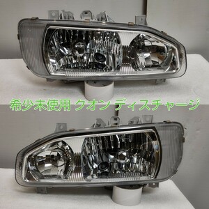 UD TRACKS クオン 久遠 純正 ディスチャージ HID ヘッドライト 左右　 バラスト　バーナー付　未使用品　右側少し訳有（使用機能に問題無）