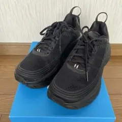 新品　HOKA