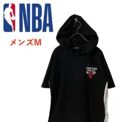 T3213*NBA*シカゴブルズ*トップス*フーディー*メンズM*ブラック