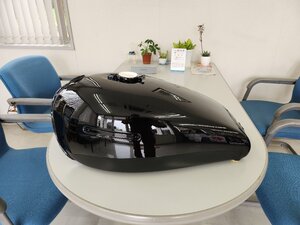 Ｚ１ Ｚ２ 社外品　 ダブルピッチ 内プレスタンク ブラック 塗装済み　新品　未使用　タンクのみ　黒豆　