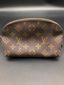 春名　9月　No.171 LOUIS VUITTON ルイヴィトン モノグラム ポーチ　刻印薄く撮影不可