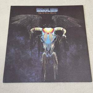 【国内盤】EAGLES 呪われた夜 イーグルス ONE OF THESE NIGHTS / LP レコード / P5901 / ライナー有 / 洋楽ロック /