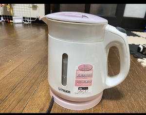 【動作確認済み】タイガー　電気ケトル　蓋に小さなヒビあり