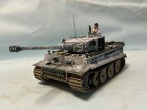 タミヤ1/35 ドイツ軍タイガーI初期型（冬季迷彩）完成品 