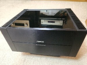 Meridian557 パワーアンプ 正規輸入品【動作/良品】