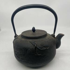 鉄瓶 急須 鉄製 茶道具 煎茶道具 調理道具 松 (検 骨董品 古玩 金属工芸 レトロ アンティーク 茶器 NN5D6