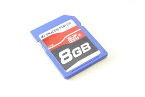 SILICON POWER メモリー 8GB☆