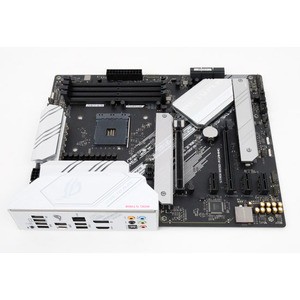 【中古】ASUS製 ATXマザーボード ROG STRIX B550-A GAMING SocketAM4 [管理:1050024219]