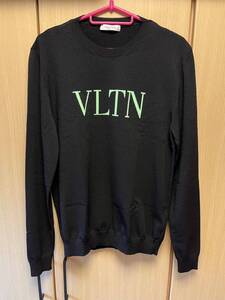 正規 未使用 20SS VALENTINO VLTN ヴァレンティノ 緑 ロゴ クルーネック ニット 黒 S UV3KC10G6M2