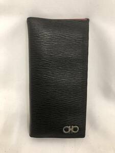 ☆フェラガモ 二つ折り財布 ブラック レッド メンズ Salvatore Ferragamo BLACK REVIVAL GANCIO BICOLOR NERO RED