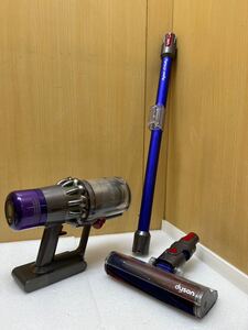 RE0001 dyson SV14 コードレスクリーナー 通電しましたが音がおかしい　ジャンク品　1114