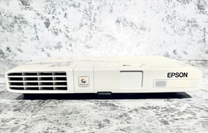 2631// EPSON EB-1750 プロジェクター ランプ使用時間：2763H/84H