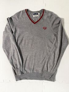 フレッドペリー Fred Perry Vネック セーター グレー 36 S M イタリア製 イギリス モッズ スキンヘッズ italy england mods skinheads