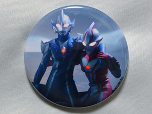 ウルトラマンメビウス ウルトラマンヒカリ 缶バッジ 墓場の画廊 ウルトラマンメビウス〜絆、友情、日々の未来展〜