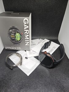 【美品】GARMIN APPROACH S70 47mm スマートウォッチ(保護フィルム貼り済、プロテクター、充電ソケットカバー装着済+1個予備お付けします)