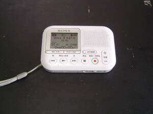 2台：Sony メモリーカードレコーダー「ICD-LX30」と KENWOOD RADIO/IC RECORDER 「ODR-01」