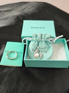 TIFFANY ティファニー エメラルド リング 指輪 シルバー レディース TIFFANY&Co. 可愛いシルバーネックレス同時プレゼント 外箱 袋付