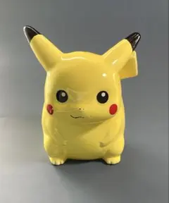 ポケモン　ピカチュウ　貯金箱　置物