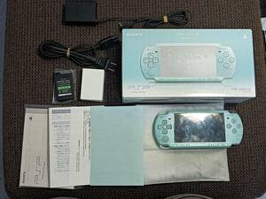 PSP2000 ミントグリーン本体+アダプタ+2GBメモリースティック+新品バッテリー 動作確認済 すぐ遊べます