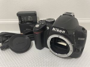 【美品・動作良好】Nikon　D3000