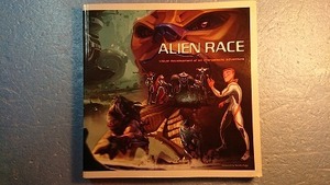 英語アート「エイリアンレースAlien Race」Peter Chan他画　designstudio press　2009年