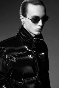 【希少】SAINT LAURENT by Anthony Vaccarello ダウンジャケット 【サイズ44｜2022-2023a/w】 サンローランパリ ラッカーエフェクト パリ