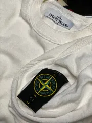 【雷市場（ポンジャン）商品韓国直送】 STONE ISLAND(ストーンアイランド) アイボリー ニット セーター