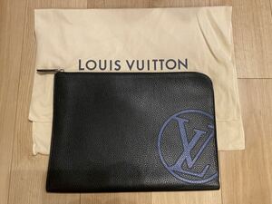 LOUIS VUITTON クラッチバッグ LVサークル トリヨンレザー