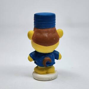 2001 Animal Crossing Playset 1" Porter the Monkey Mini Figure 海外 即決