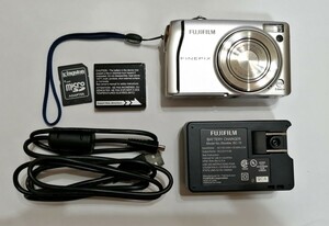 送料230　中古 美品 FUJIFILM 富士フィルムFinePIX F40fd 2GB（1.83GB？）カード付き