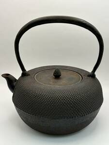 ■正美堂在銘 時代 鉄瓶 茶道具　お茶　湯沸かし　テツビン　鉄　コレクター■　819管理番号 