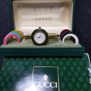 315 グッチ チェンジベゼル GUCCI 腕時計 クォーツ バングルウォッチ 稼働品 箱付 白文字盤 全12色 ベルト長 16cm　保証書付 