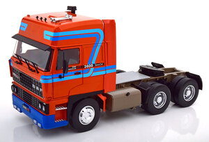 セール　Road Kings 1/18 DAF 3600 Space Cab 1986 orange blue　ダイキャスト製　トレーラーヘッド