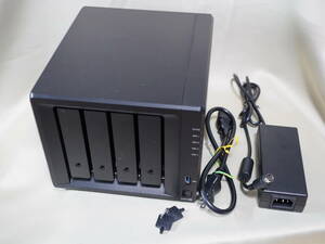 Synology DiskStation DS918+ NAS HGST HDD合計16TB付き(4TB×4台)