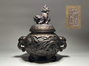 【瑞】瑞峰造　高岡銅器　大型　龍彫刻獅子摘み　香炉　高：３１．５ｃｍ　重さ：約５４００ｇ