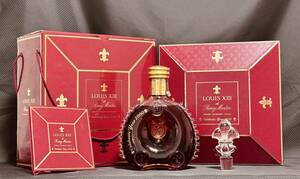 未開栓 シリアル不一致 REMY MARTIN レミーマルタン ルイ13世 2000年 記念ボトル バカラ 40％ 700ml 2000年 箱/替栓/冊子 希少品 現状品