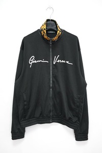 VERSACE ヴェルサーチ フロント ロゴ エンブロイダリー トラックジャケット ブラック Mサイズ 04E56D4A6B80