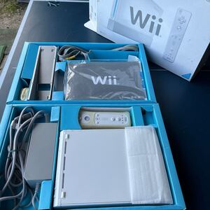 Nintendo Wii ゲーム機 シロ Wiiリモコン Wii ソフト NINTENDO 付属 センサーバー