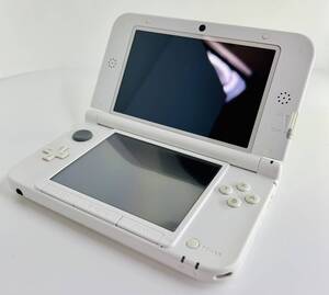 任天堂　Nintendo 3DS LL 　ホワイト　本体のみ　人気高騰中　レア　ニンテンドー３DS LL