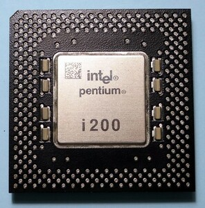 intel　PENTIUM　i200 PPGA　FV80502200 SY044/VSS　ジャンク　コレクション用