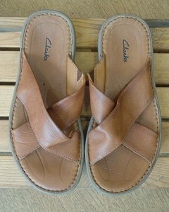 284◇Clarks/クラークス サンダル スリッパ 9（27.5cm） ブラウン 現状渡し