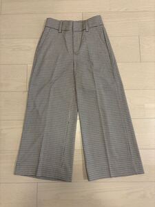 バナナリパブリック　BANANA REPUBLIC ワイドパンツ　バギー　スラックス　千鳥格子　ストレッチ　 ベージュ系　中古　美品